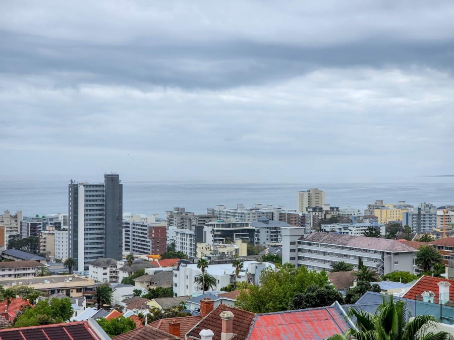 3 Bedroom Property for Sale in Sea Point Western Cape